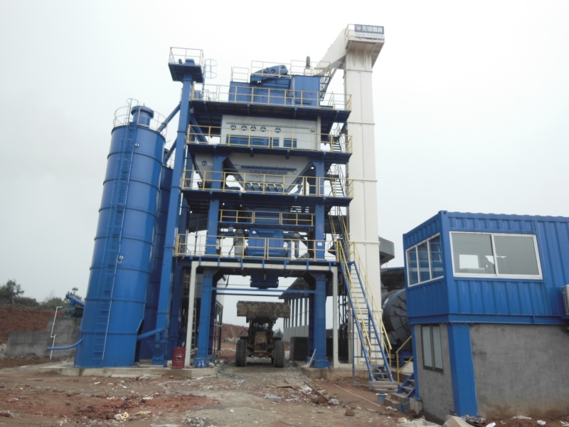 AMP3000 (+)-C Завод за смесване на асфалт 260t/pH